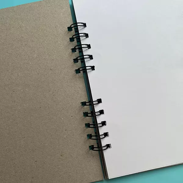 Agenda Mediana Tapa Gris Y Hojas Blancas * 70 Hojas